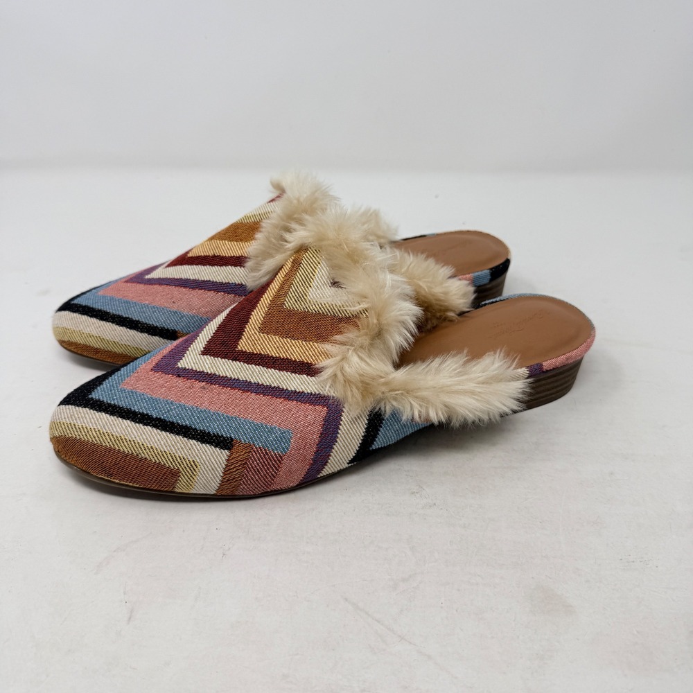 Universal Thread Chevron Tapestry Faux Fur Lined Mules Multi Color Size 9 Boho